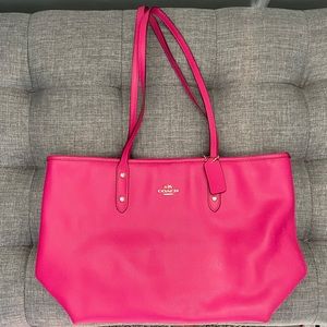 Coach large Fuchsia purse.
